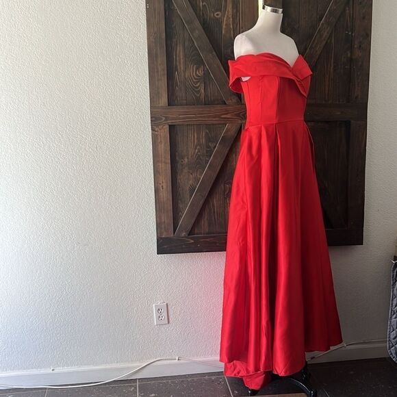 Red Ball Gown Prom Dress Off The Shoulder With z Pockets Long Prom Dress - Picture 3 of 15